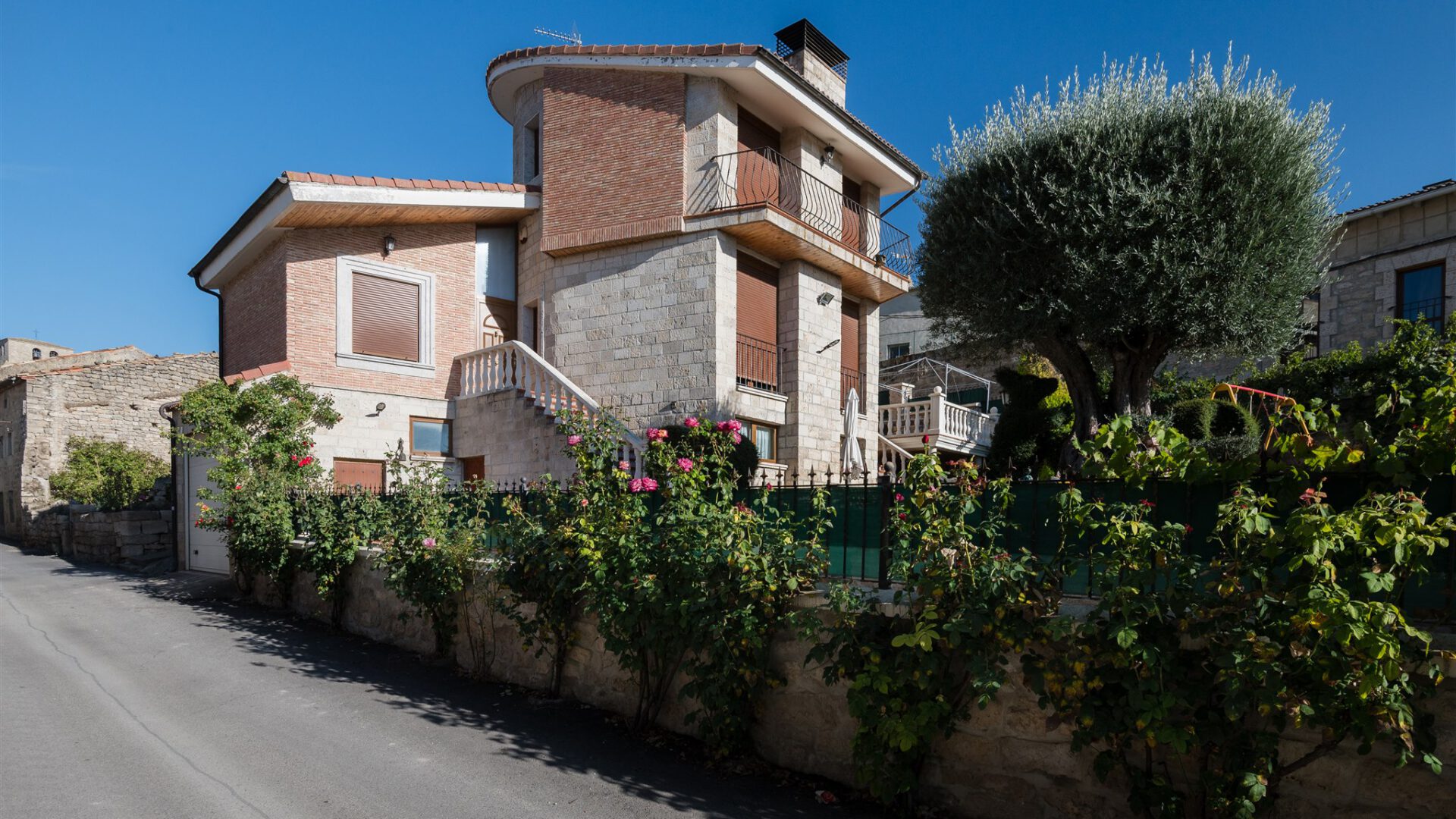 ARQUIDIMOP93 S.LP MARTIN | ORTEGA Arquitectos